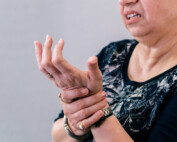 How Green Lipped Mussel Extract helps an arthritis patient in treating or reducing joint pain due to arthritis?